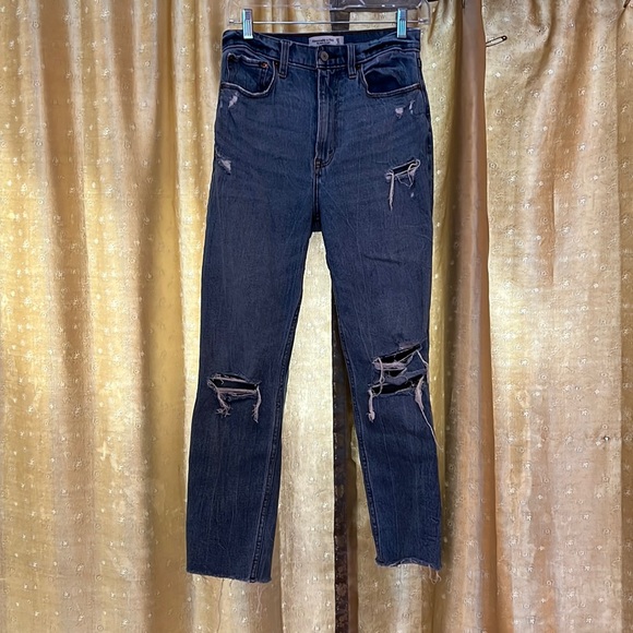 Abercrombie & Fitch Denim - Abercrombie and Fitch the ankle stretch ultra high rise size 27